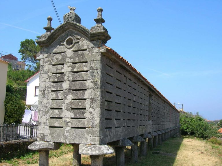 horreo monumental en carnora